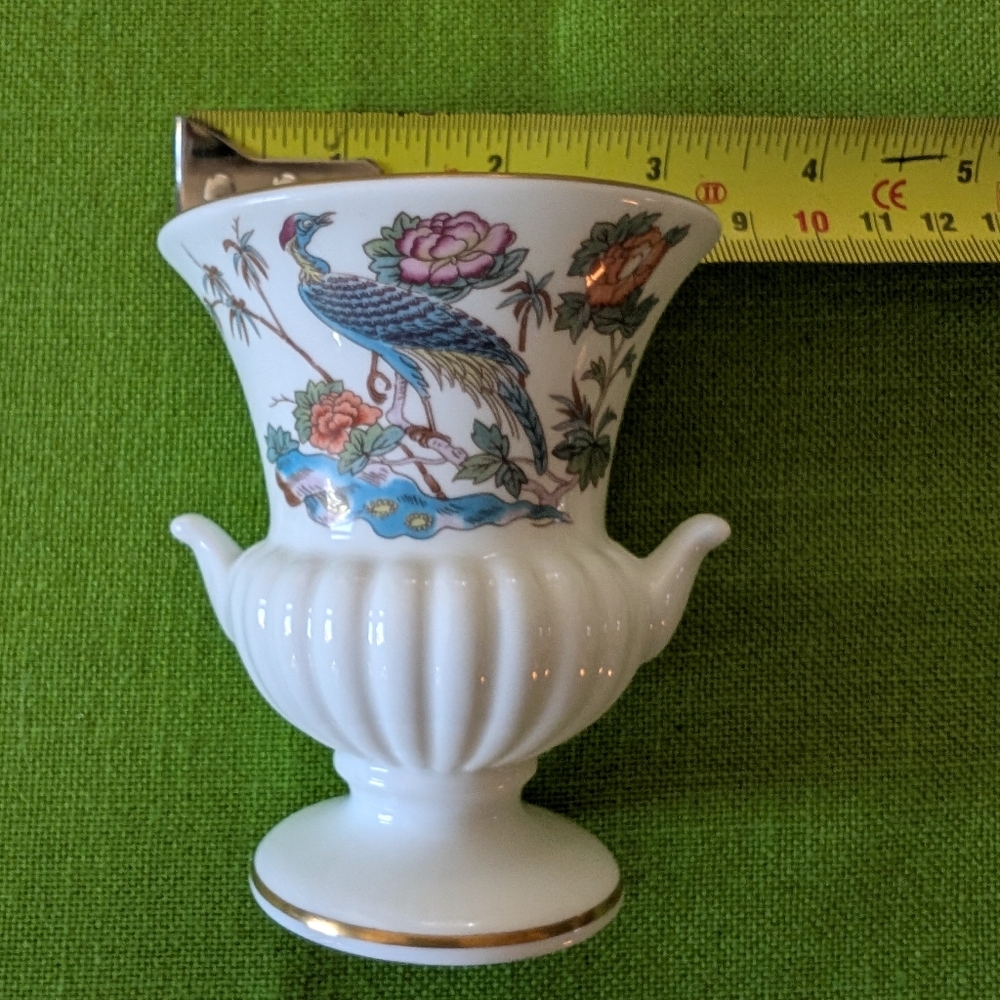 Vintage Wedgwood vase " Kitani Crane"